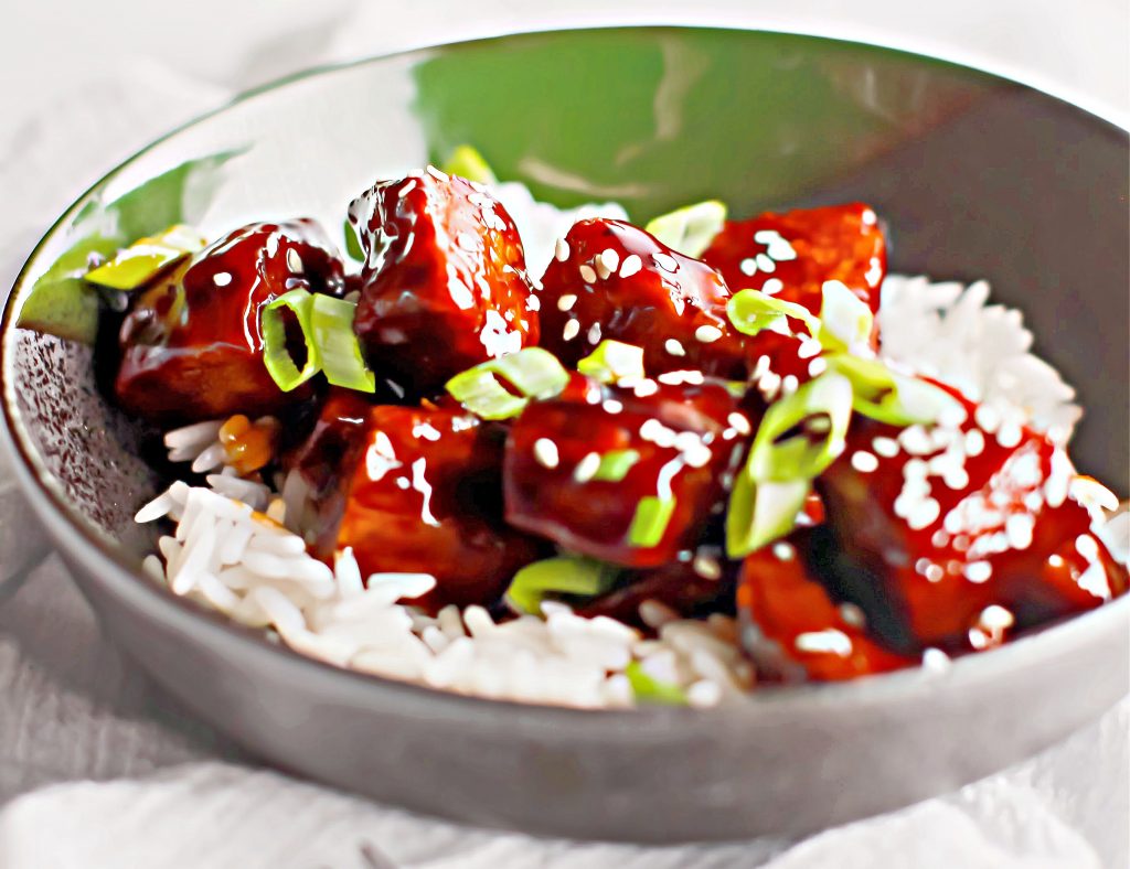 Vegan Teriyaki Chicken ~  A quick and easy meat-free version of the classic teriyaki chicken.