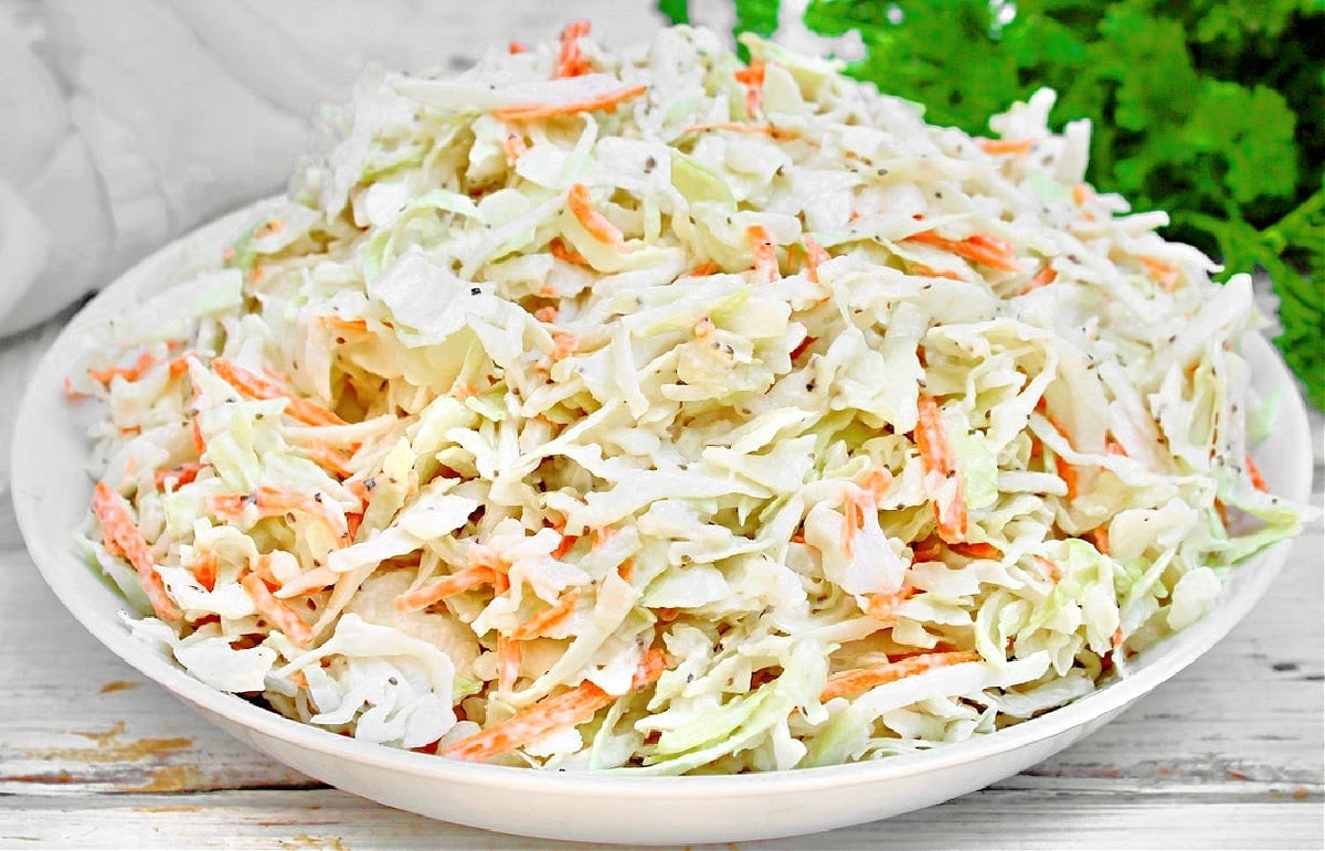 Easy Vegan Coleslaw ~ Perfect for summertime BBQs, picnics, and potlucks!