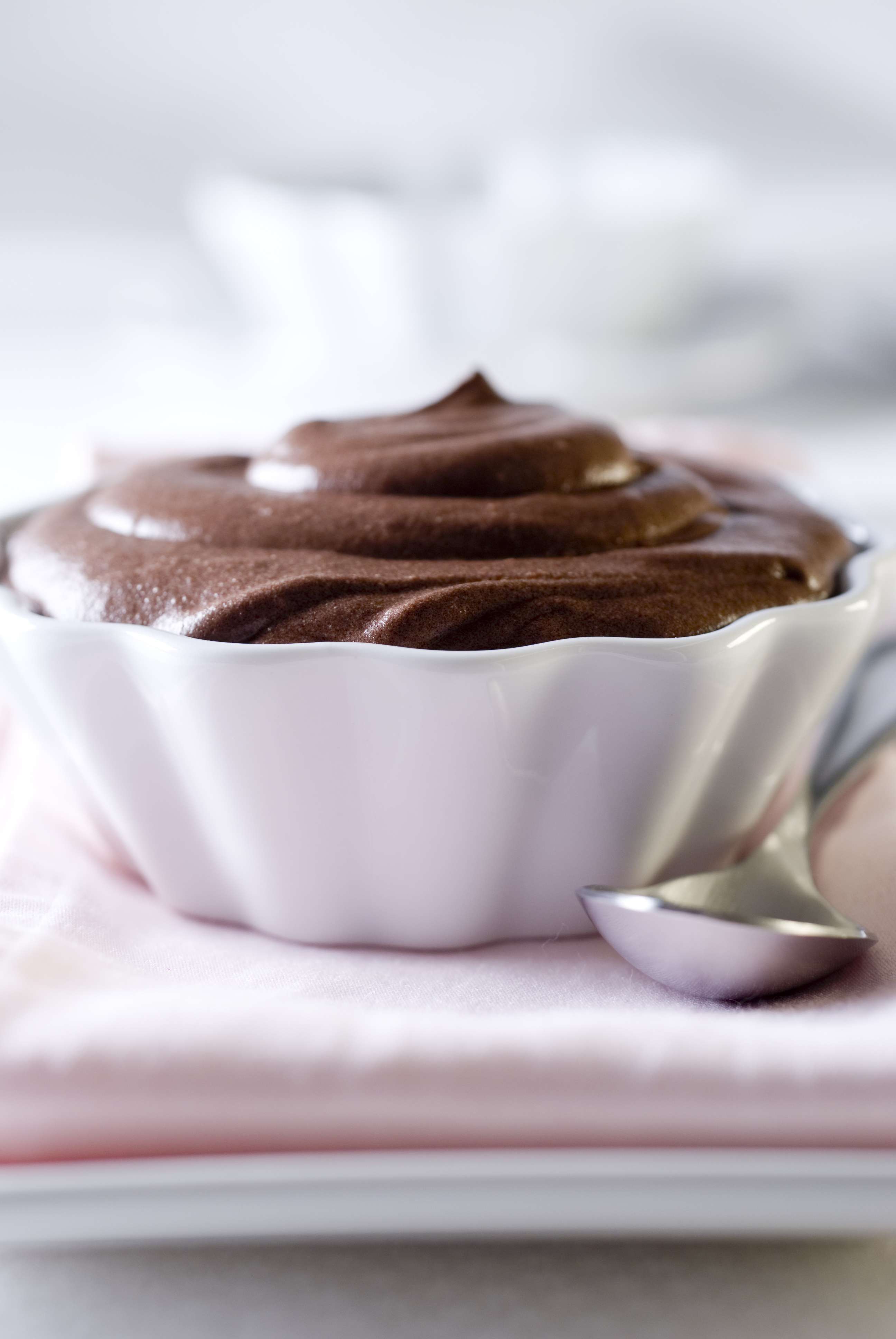 Vegan Chocolate Mousse - Now this is a dessert you can feel good about! Chocolatey, dairy-free deliciousness, ready to serve in an hour or less. via @thiswifecooks