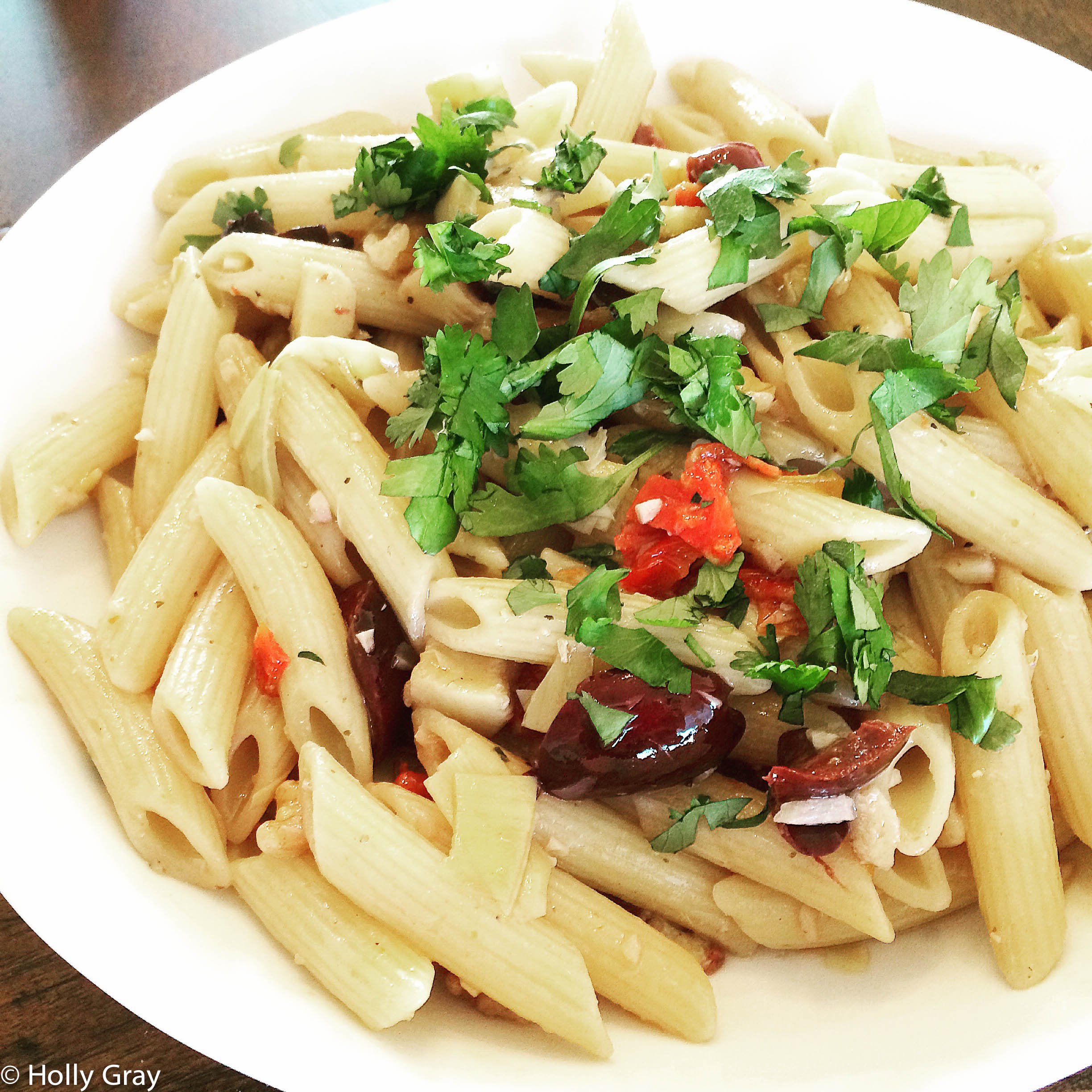 This is such a delicious dish. The greatness lies in the simplicity.

All the flavors - the artichokes, the walnuts, the sun-dried tomatoes, the kalamata olives - they're all just so good together.
 via @thiswifecooks