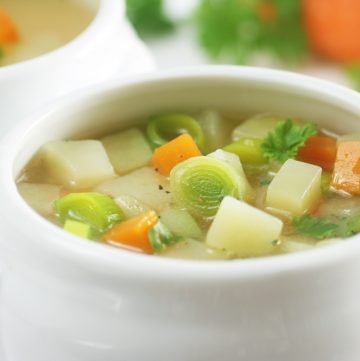 Leek and Potato Soup with Carrots | Vegan | thiswifecooks.com