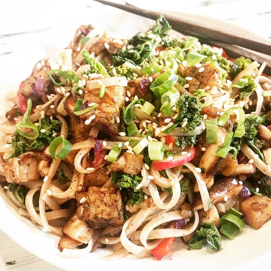 Roasted tempeh and turnips, shiitakes and red bell peppers, scallions, cabbage, kale, and radishes... all tossed together in a spicy sriracha hoisin sauce.