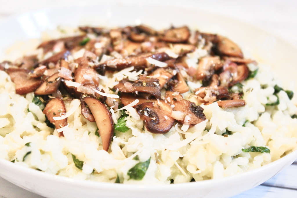 Vegan Smoked Gouda Risotto with Spinach and Mushrooms | A rich and creamy, deliciously easy vegan gourmet risotto.
