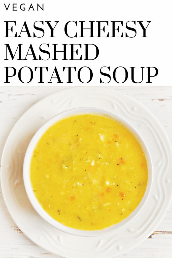 Easy Cheesy Mashed Potato Soup | The perfect way to use up all those leftover mashed potatoes from Thanksgiving!