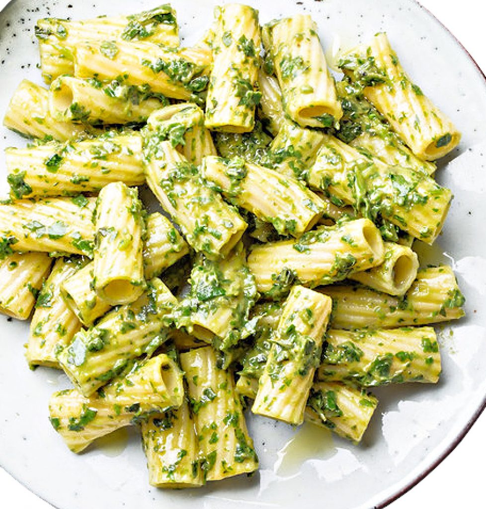 Pesto Rigatoni ~ Fresh homemade basil pesto tossed with rigatoni pasta for a quick and easy weeknight meal. Ready to serve in 20 minutes or less!