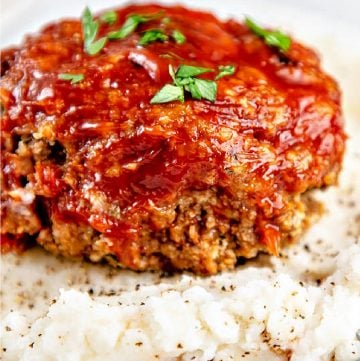 Mini Meatloaves ~ Perfectly portioned and ready in a fraction of the time it takes to bake a traditional meatloaf!