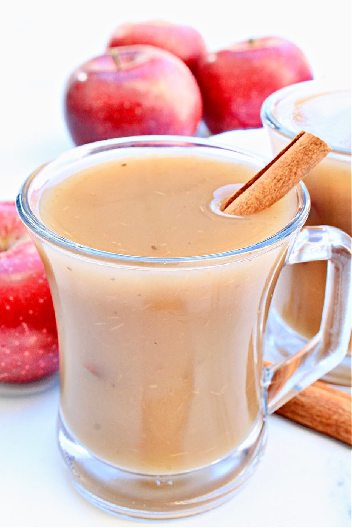 This Slow Cooker Apple Cider recipe is easy to make with fresh apples and guaranteed to make your house smell like fall!