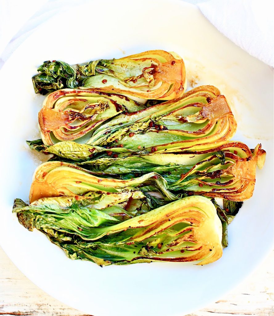 Garlic Bok Choy ~ A crisp and gorgeous fresh greens side dish bursting with bright flavor! Ready to serve in 5 minutes!