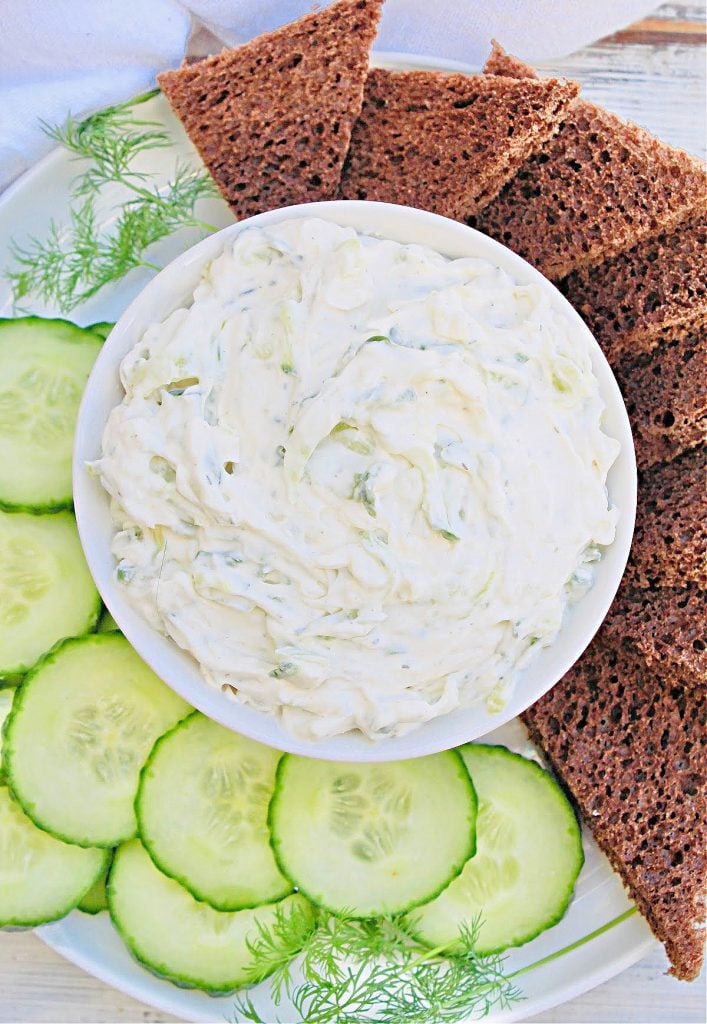 Benedictine Spread ~ This classic Kentucky cucumber dip adds plant-based Southern style to your Derby party or afternoon teatime!