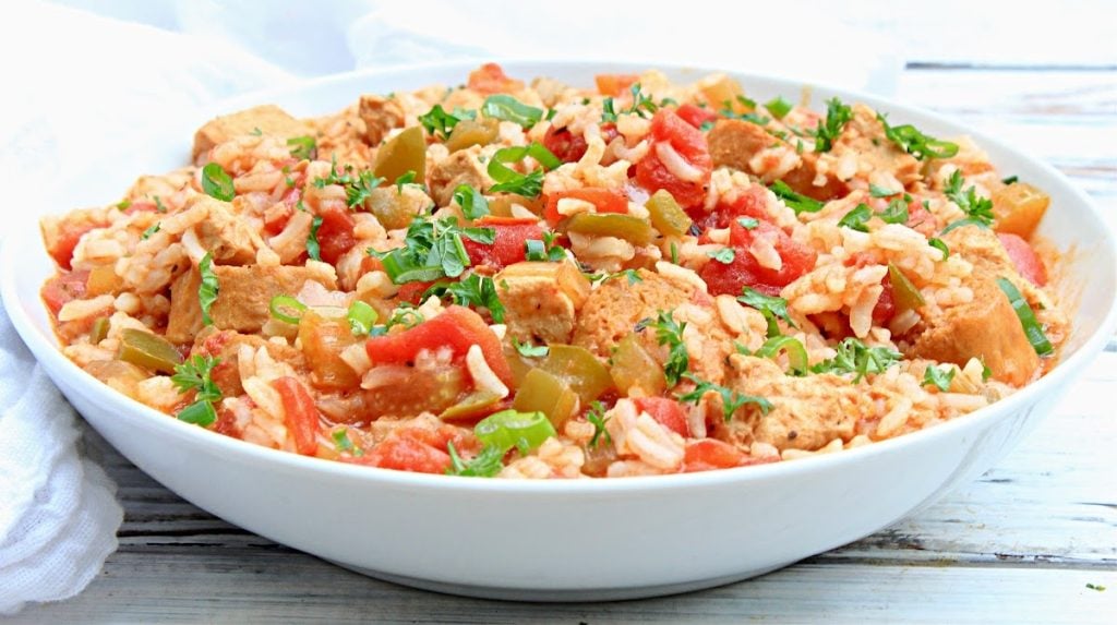 Vegan Jambalaya ~ Slow-cooked Creole jambalaya made with plant-based ingredients and packed with big and bold flavors of the Louisiana classic!