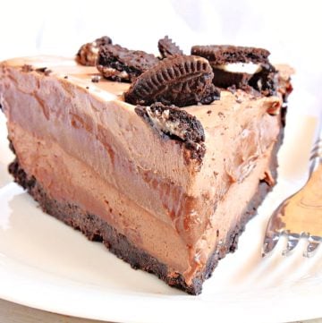 Oreo Chocolate Cream Pie ~ This no-bake pie is so rich and decadent, your guests won't even know or care that it's dairy-free! No nuts or tofu!