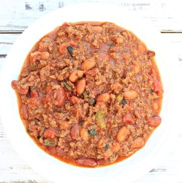 4 Alarm Vegan Chili ~ Serve this easy and hearty one-pot meal with a side of homemade cornbread and dinner is done!