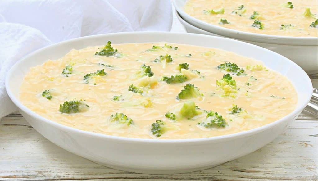 Broccoli Cheese Hash Brown Soup ~ A warm and cheesy soup with potatoes in every bite! Ready to serve in 30 minutes or less!