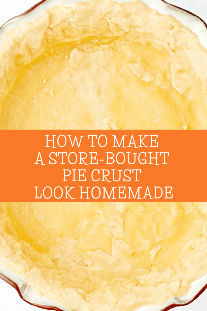 How to Make a Pie Crust Look Homemade ~ Hack that store-bought frozen pie crust to look like you made it from scratch!