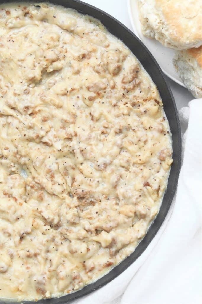 Vegan Sausage Gravy ~ Southern-style sausage gravy made with all plant-based ingredients! Ready to serve in minutes!
