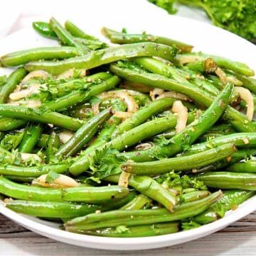 Balsamic Green Bean Salad ~ Crisp-tender green beans marinated in a simple balsamic dressing with fresh onion, garlic, and parsley.