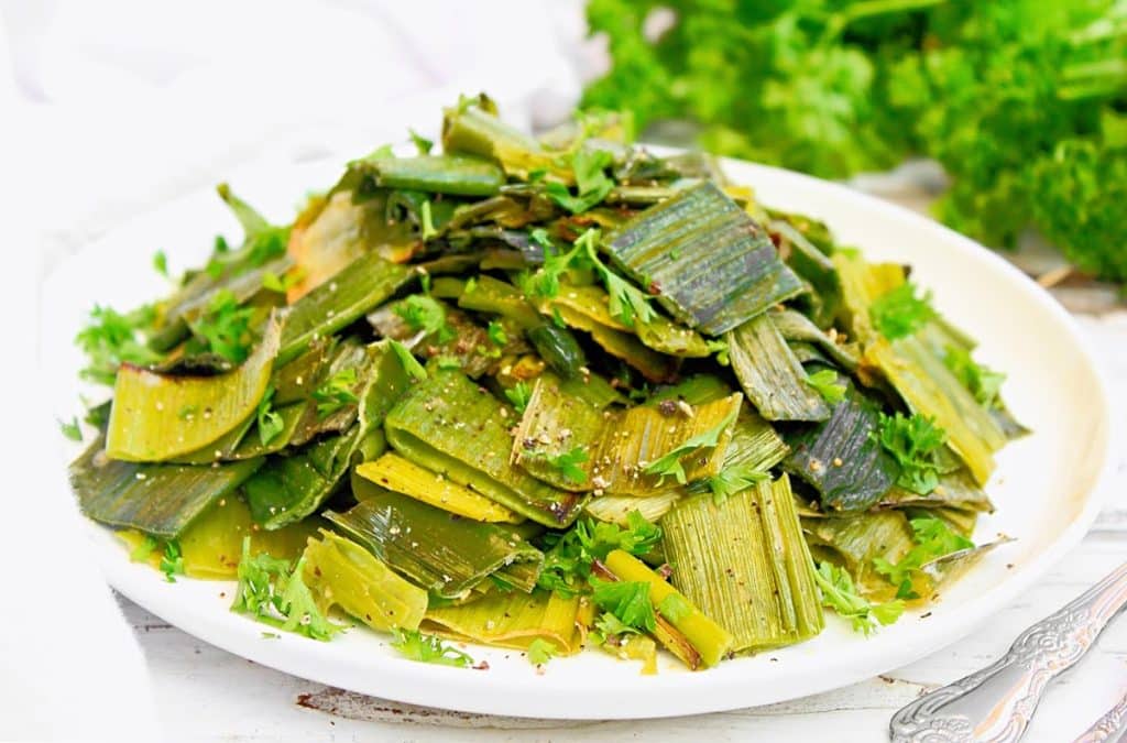 Roasted Leek Greens Salad ~ Simple yet flavorful salad made with fresh leek greens and a tangy 2-ingredient dressing.