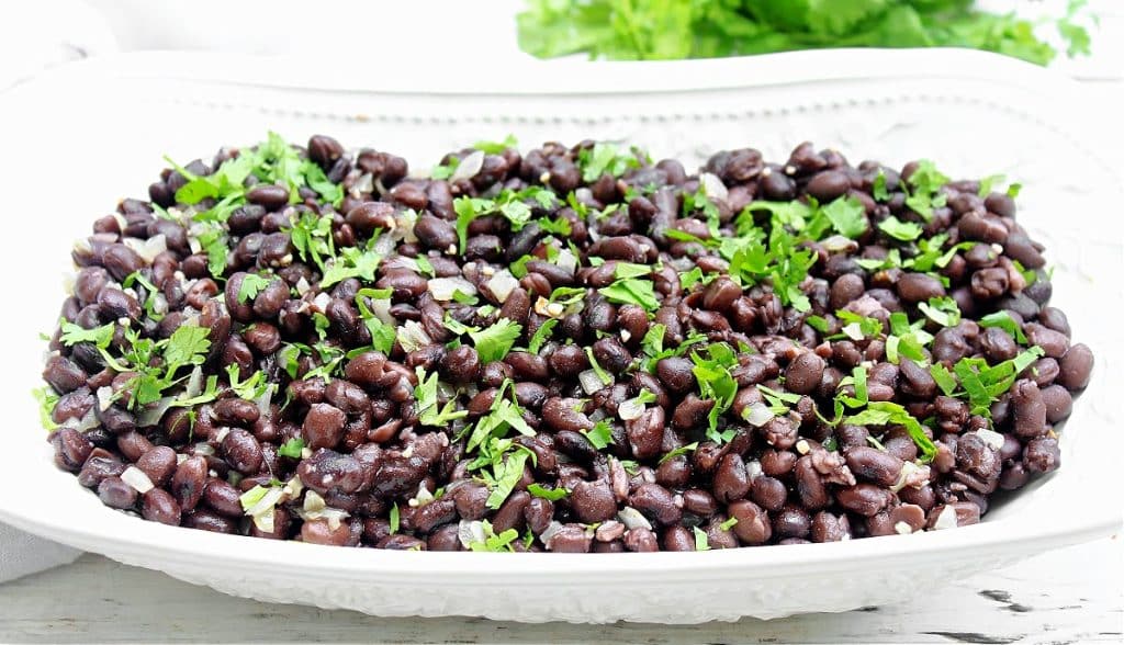 Black Beans for a Crowd ~ Perfect for Cinco de Mayo, weekly meal prep, or Taco Tuesday. Ready to serve in about 20 minutes!