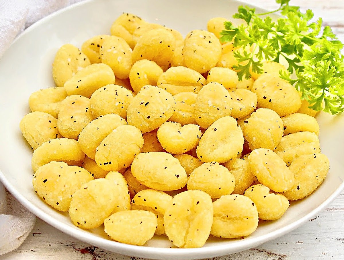 Roasted Gnocchi ~ This easy sheet pan gnocchi is crisp on the outside and soft on the inside with a satisfyingly chewy bite!