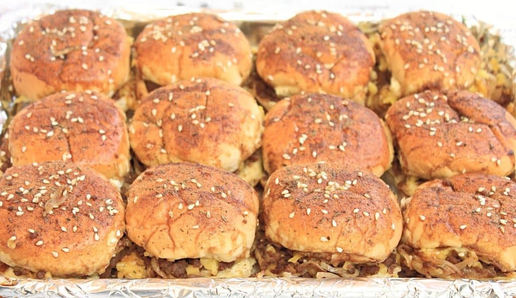 French Onion Sliders ~ Vegan beef sliders with sweet caramelized onions. Serve as an easy weeknight dinner or Game Day snack!