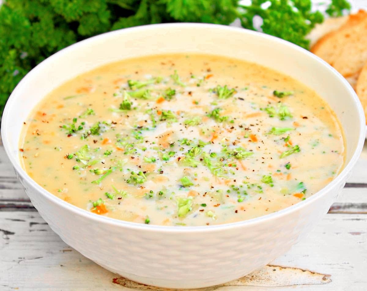 Broccoli Cheddar Soup ~ Easy and creamy soup packed with cheesy flavor! No cashews and no nutritional yeast!