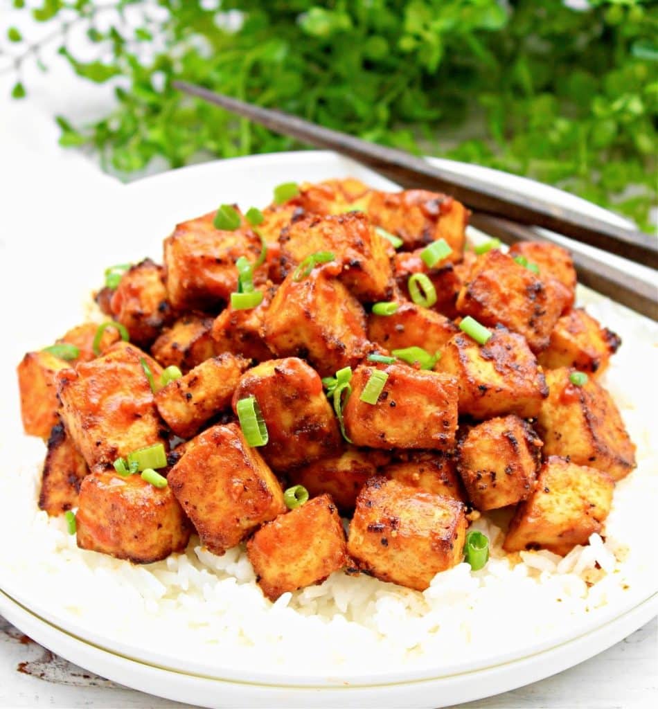 Sriracha Tofu Recipe ~ Baked tofu in spicy sriracha sauce - easy to make with simple ingredients and packed with bold flavor!