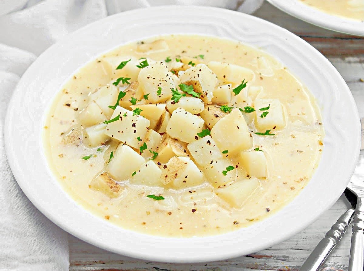 German Potato Soup (Kartoffelsuppe) ~Aromatic and chunky potato soup that's easy to make with staple ingredients and tastes even better the next day!