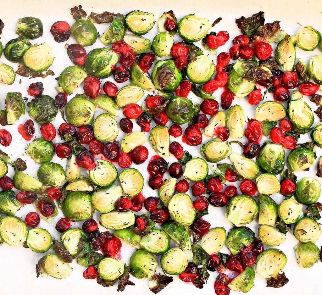 Roasted Cranberry Brussels Sprouts ~ Crispy Brussels sprouts roasted with tangy and sweet cranberries - an easy side dish for the holiday season!