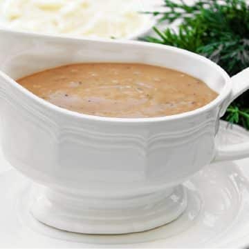 Cajun Gravy ~ Smoky golden brown gravy with cajun spices brings a taste of South Louisiana to the holiday table!