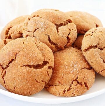 Vegan Molasses Cookies ~ Soft and chewy molasses cookies that will fill your kitchen with the aroma of warm spices!