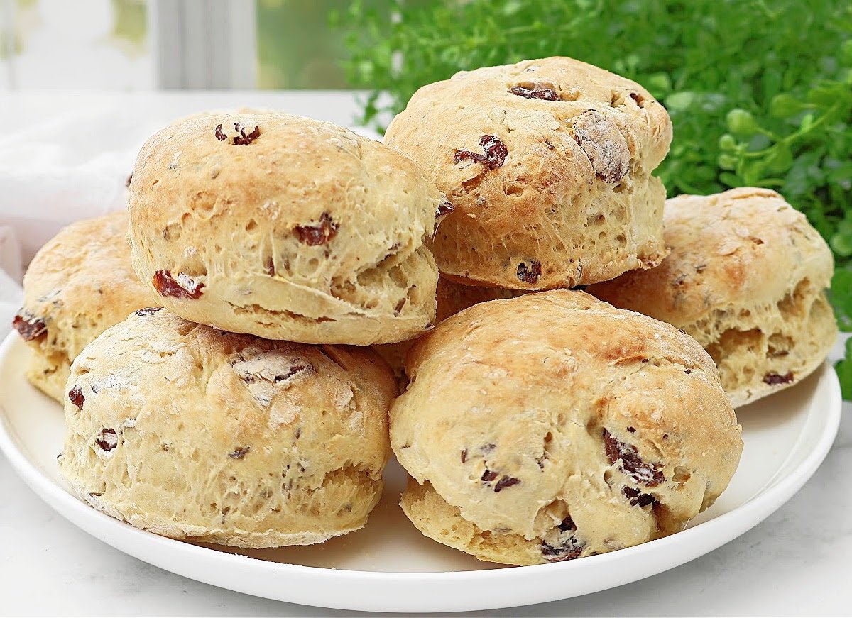 Irish Soda Bread Biscuits ~ Perfectly portioned biscuits inspired by classic Irish soda bread. Vegetarian and vegan.