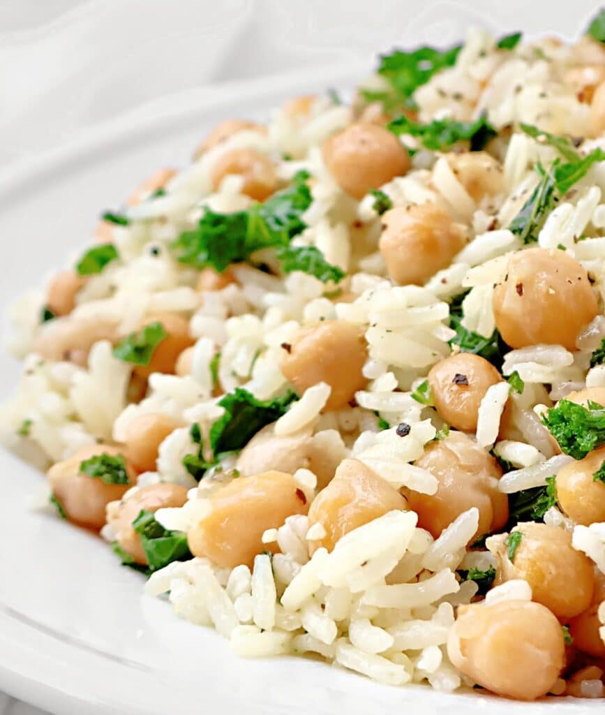 Kale and Chickpea Rice Pilaf ~ Earthy kale, hearty chickpeas, and fragrant Jasmine rice in an easy, well-balanced dish that's as nutritious as it is flavorful.