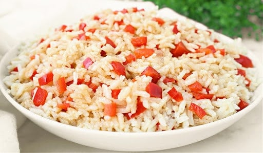 Red Pepper Rice ~ Simple rice dish that combines the natural sweetness of fresh bell peppers with warm, earthy spices.