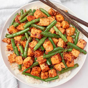 Green Beans and Tofu Stir-Fry ~ Plant-based stir-fry featuring protein-packed tofu, fresh green beans, and a savory sauce.