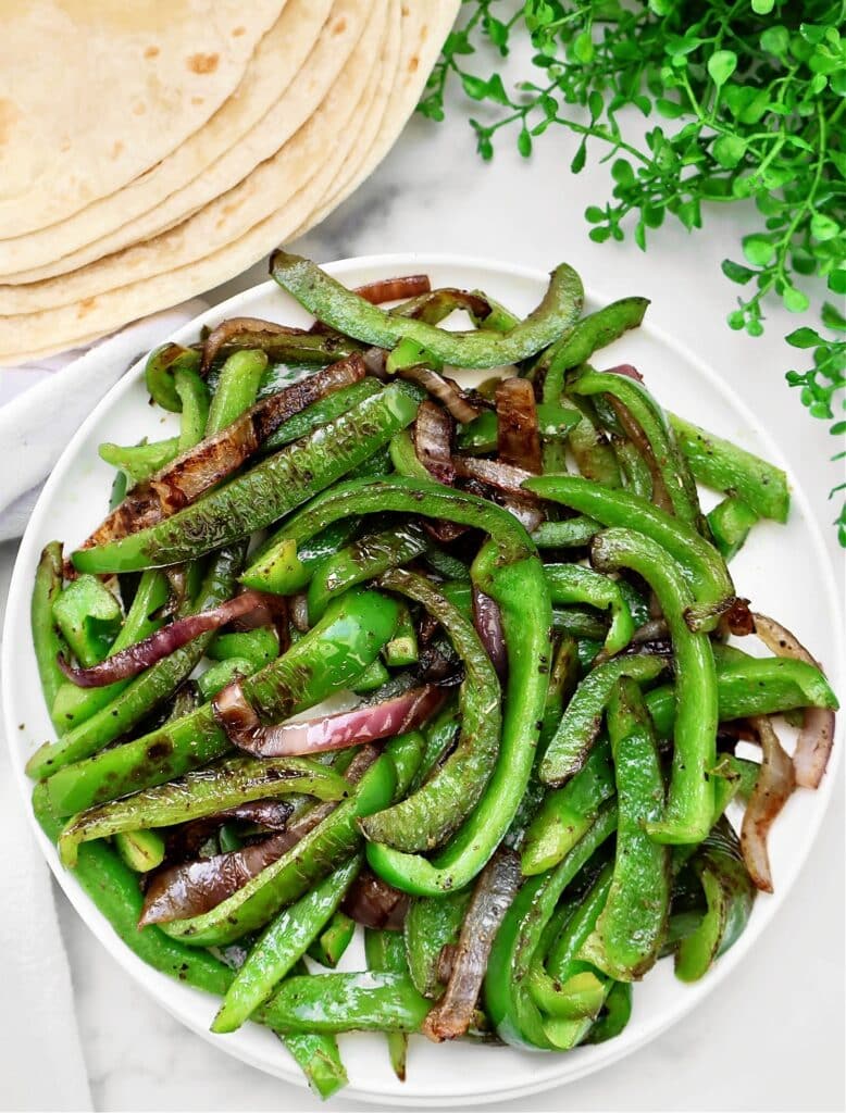 Mexican Peppers and Onions ~ Charred bell peppers and sweet onions seasoned with Mexican oregano and garlic salt - perfect for fajitas or burrito bowls!