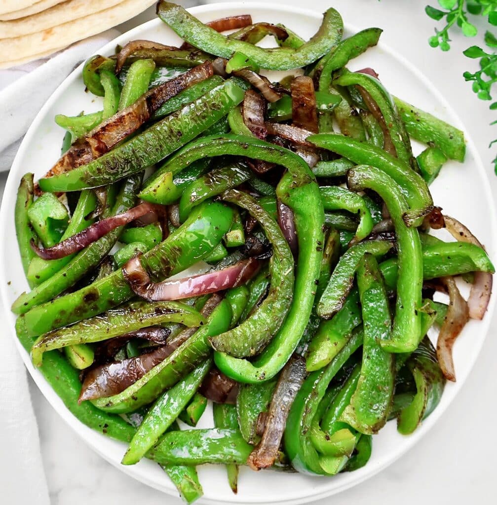 Mexican Peppers and Onions ~ Charred bell peppers and sweet onions seasoned with Mexican oregano and garlic salt - perfect for fajitas or burrito bowls!