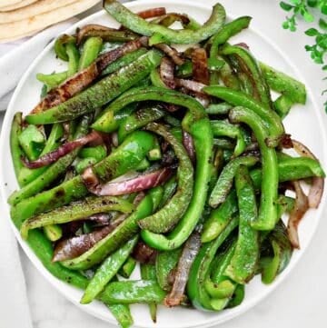 Mexican Peppers and Onions ~ Charred bell peppers and sweet onions seasoned with Mexican oregano and garlic salt - perfect for fajitas or burrito bowls!